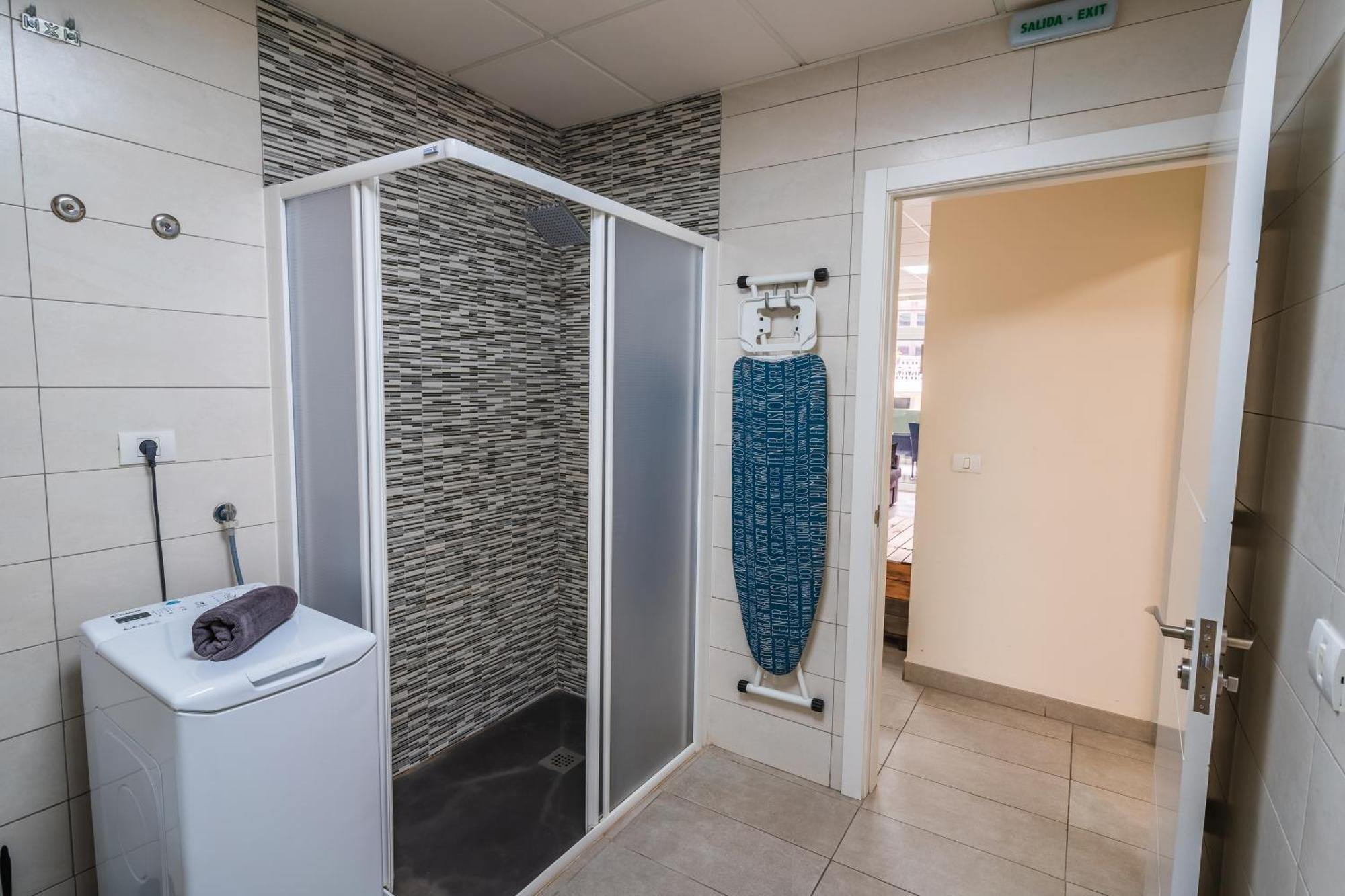 El Puente Holiday Home I- Airport 8,1K إيخينيو المظهر الخارجي الصورة