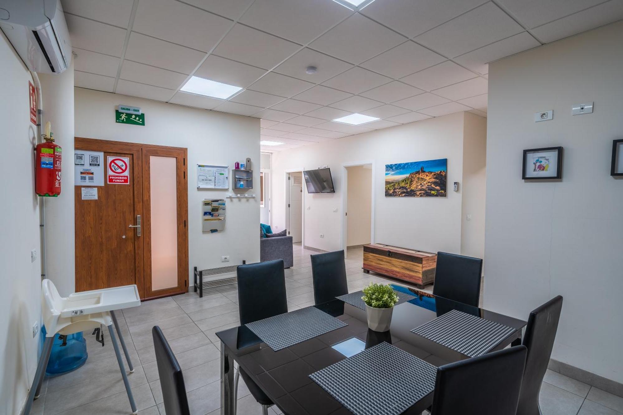 El Puente Holiday Home I- Airport 8,1K إيخينيو المظهر الخارجي الصورة