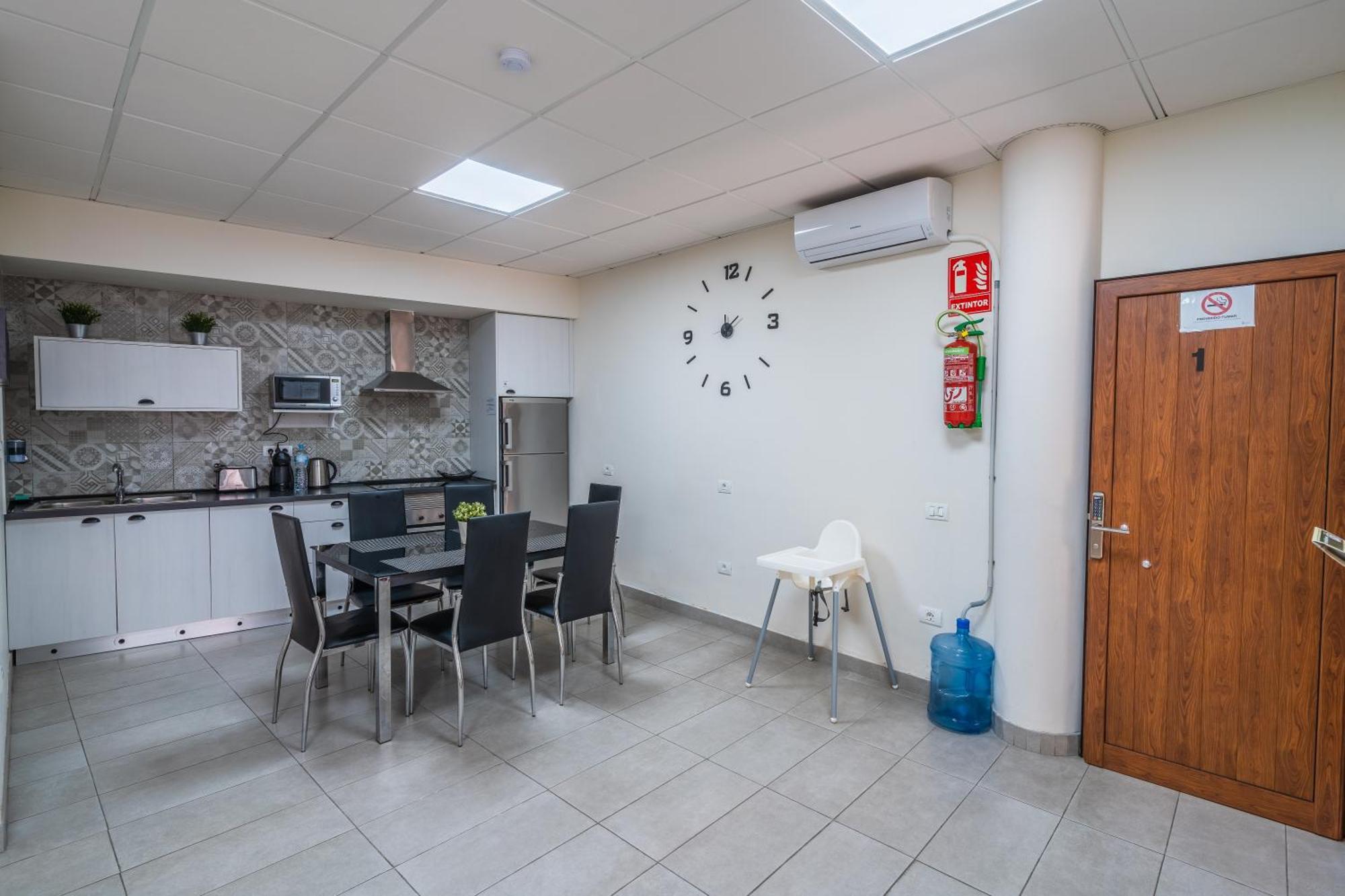 El Puente Holiday Home I- Airport 8,1K إيخينيو المظهر الخارجي الصورة